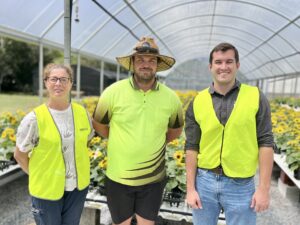Our new fire ant program officer meets GIQ members.