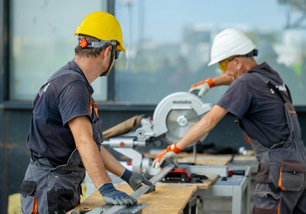 pexels-sulyokimaging-12759924